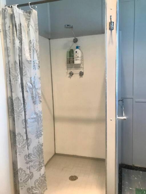 Cosy Country With Aircon Holiday home